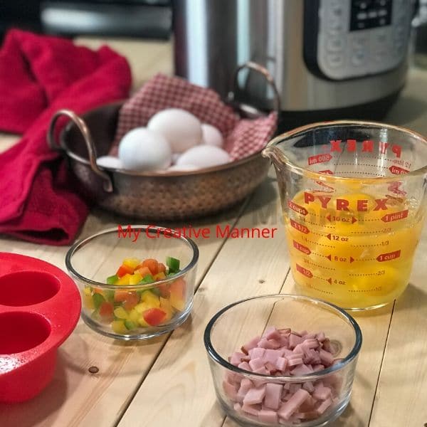 All the ingredients to make these eggs bites in a pressure cooker.