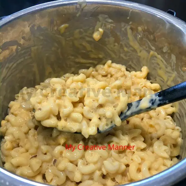 Finished mac and cheese recipe.